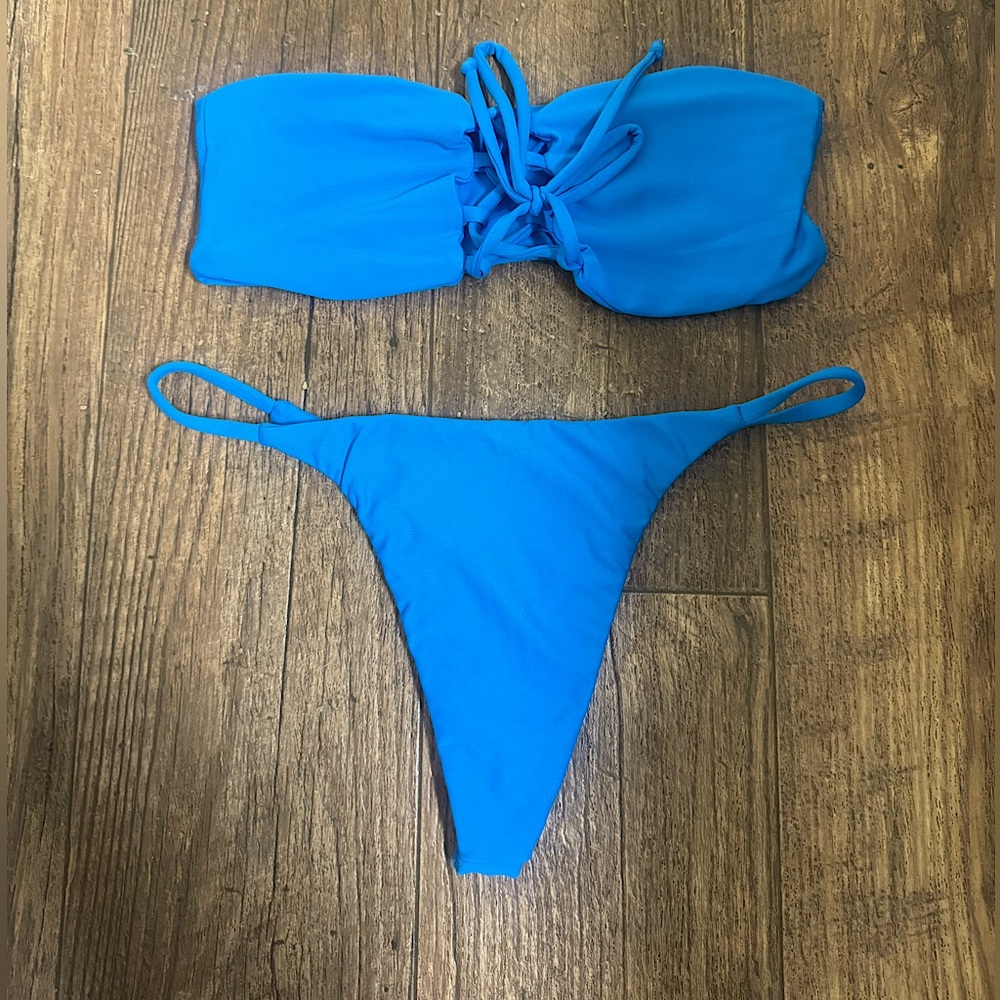 Midori Bikinis Bikini set. Pacific blue. Swami bandeau top small. Cruz thong XS